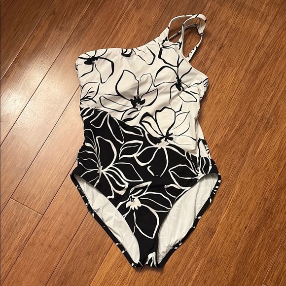 La Blanca Floral Black and White women’s  One Piece Swimsuit- size 12 - Picture 1 of 5